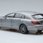 Mercedes CLS Shooting Brake X218 Alanite Cinzento Norev 1:18 - image 6 of 7