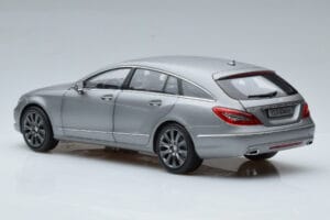 Mercedes CLS Shooting Brake X218 Alanite Cinzento Norev 1:18 B66960117 Metal - imagem 6 de 7