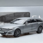 Mercedes CLS Shooting Brake X218 Alanite Cinzento Norev 1:18 - image 7 of 7