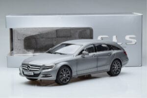 Mercedes CLS Shooting Brake X218 Alanite Cinzento Norev 1:18 B66960117 Metal - imagem 7 de 7