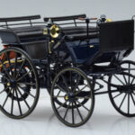 Mercedes Daimler Motorkutsche Azul Escuro Norev 1:18 - image 4 of 6