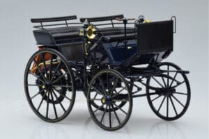 Mercedes Daimler Motorkutsche Azul Escuro Norev 1:18 183700 Metal - imagem 4 de 6