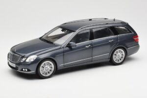 Mercedes E-Class S212 T-Model Tenorit Cinzento Metálico Minichamps 1:18 B66962447