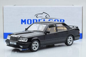 Mercedes E-Class W124 Tuning Preto MCG 1:18 MCG18341 Metal - imagem 6 de 6