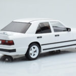 Mercedes E-Class W124 Tuning Branco MCG 1:18 - image 2 of 6