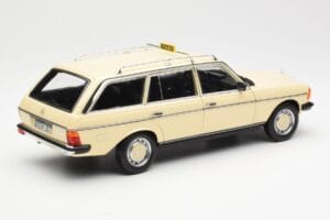 Mercedes 230T W123 T-Model Táxi Norev 1:18 183731 Metal - imagem 3 de 8