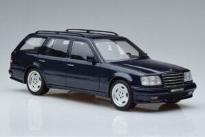 Mercedes E36 AMG S124 Azul Otto 1:18 OT753 Resina - imagem 4 de 6