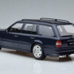 Mercedes E36 AMG S124 Azul Otto 1:18 OT753 Resina - image 5 of 6