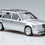 Mercedes E36 AMG S124 Prata Otto 1:18 OT889 Resina - image 4 of 6