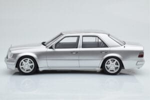 Mercedes E500 W124 Prata Otto 1:18 OT623 Resina - imagem 3 de 6