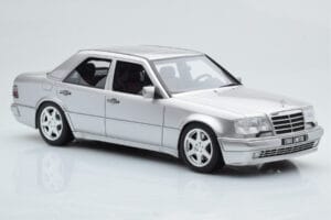 Mercedes E500 W124 Prata Otto 1:18 OT623 Resina - imagem 4 de 6