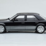 Mercedes E60 AMG W124 Preto Otto 1:18 - image 3 of 6