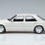 Mercedes E60 AMG W124 Branco Otto 1:18 - image 3 of 6