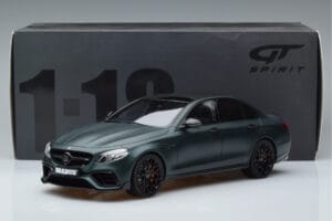 Mercedes E63 AMG Brabus 800 W213 Verde GT Spirit 1:18 GT208 Resina - imagem 6 de 6