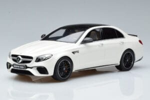 Mercedes AMG E63 S W213 Branco GT Spirit 1:18