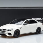 Mercedes AMG E63 S W213 Branco GT Spirit 1:18 - image 6 of 6