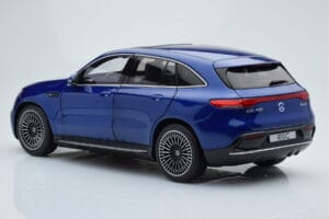 Mercedes EQC 400 Brilliant Azul NZG 1:18 B66963757 Metal - imagem 5 de 8