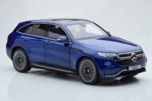 Mercedes EQC 400 Brilliant Azul NZG 1:18 B66963757 Metal - imagem 6 de 8
