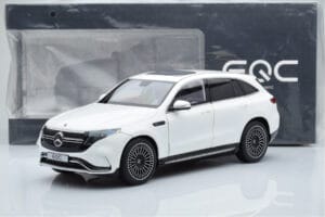 Mercedes EQC 400 Diamond Branco NZG 1:18 B66963756 Metal - imagem 8 de 8
