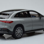 Mercedes EQE SUV X294 AMG Line Alpine Cinzento NZG 1:18 - image 3 of 8