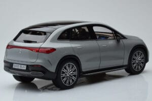 Mercedes EQE SUV X294 AMG Line Alpine Cinzento NZG 1:18 B66960837 Metal - imagem 3 de 8