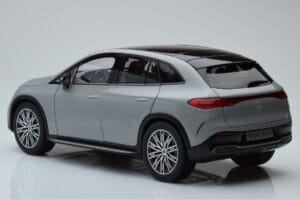 Mercedes EQE SUV X294 AMG Line Alpine Cinzento NZG 1:18 B66960837 Metal - imagem 7 de 8