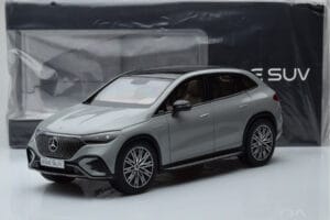 Mercedes EQE SUV X294 AMG Line Alpine Cinzento NZG 1:18 B66960837 Metal - imagem 8 de 8