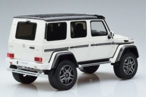 Mercedes G500 4x4 W463 GT Spirit 1:18 GT142 Resina - imagem 2 de 6