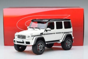 Mercedes G500 4x4 W463 GT Spirit 1:18 GT142 Resina - imagem 6 de 6