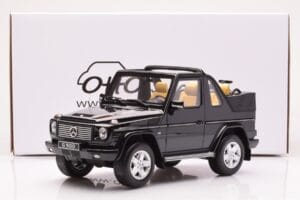 Mercedes G500 W463 Cabriolet Obsidian Preto Otto 1:18 OT1040 Resina - imagem 6 de 6