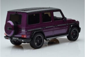 Mercedes G63 AMG W463 Crazy Color Galactic Beam Dealer Edition GT Spirit 1:18 B66961014 Resina - imagem 2 de 6