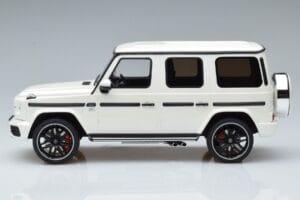 Mercedes AMG G63 W463 Branco GT Spirit 1:18 KJ038 Metal - imagem 3 de 6