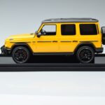 Mercedes AMG G63 W463 Amarelo MotorHelix 1:18 MH018 Y Resina - image 3 of 7