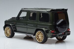 Mercedes G63 Brabus 700 Widestar W463 Verde GT Spirit 1:18 GT274 Resina - imagem 5 de 6