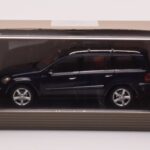 Mercedes GL X164 Tanzanite Azul Minichamps 1:43 - image 4 of 4