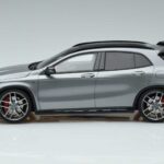 Mercedes AMG GLA 45 X156 Edição Concessionário GT Spirit 1:18 B66960467 Resina - image 3 of 6