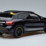 Mercedes AMG GLA45 X156 Amarelo Night Edition GT Spirit 1:18 B66960469 Resina - image 2 of 6