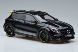 Mercedes AMG GLA45 X156 Amarelo Night Edition GT Spirit 1:18 B66960469 Resina - imagem 4 de 6