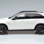 Mercedes GLC 63 AMG X253 Branco GT Spirit 1:18 B66965713 Resina - image 3 of 6