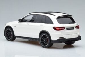 Mercedes GLC 63 AMG X253 Branco GT Spirit 1:18 B66965713 Resina - imagem 5 de 6
