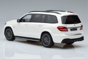 Mercedes AMG GLS63 X166 Branco GT Spirit 1:18 B66965709 Resina - imagem 5 de 6