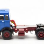 Mercedes LPS 1632 Azul IXO 1:43