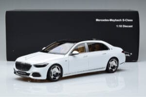 Mercedes Maybach S600 W222 V12 Biturbo Diamond Branco Almost Real 1:18 820116 Metal - imagem 11 de 11