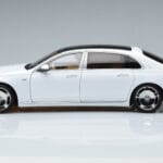 Mercedes Maybach S600 W222 V12 Biturbo Diamond Branco Almost Real 1:18 - image 4 of 11