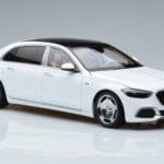 Mercedes Maybach S600 W222 V12 Biturbo Diamond Branco Almost Real 1:18 - image 6 of 11