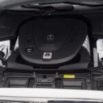 Mercedes Maybach S600 W222 V12 Biturbo Diamond Branco Almost Real 1:18 - image 10 of 11