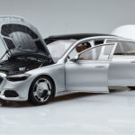 Mercedes Maybach S600 W222 V12 Biturbo Hightech Prateado Almost Real 1:18 - image 2 of 12