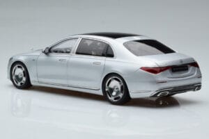 Mercedes Maybach S600 W222 V12 Biturbo Hightech Prateado Almost Real 1:18 820118 Metal - imagem 7 de 12