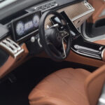 Mercedes Maybach S600 W222 V12 Biturbo Hightech Prateado Almost Real 1:18 - image 10 of 12