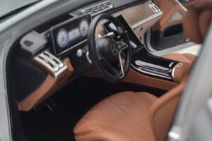 Mercedes Maybach S600 W222 V12 Biturbo Hightech Prateado Almost Real 1:18 820118 Metal - imagem 10 de 12